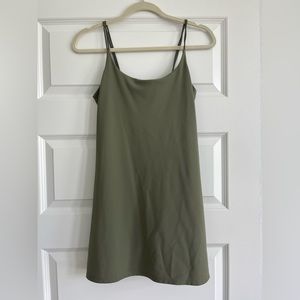 Women’s Abercrombie traveler mini dress, forest green size XS